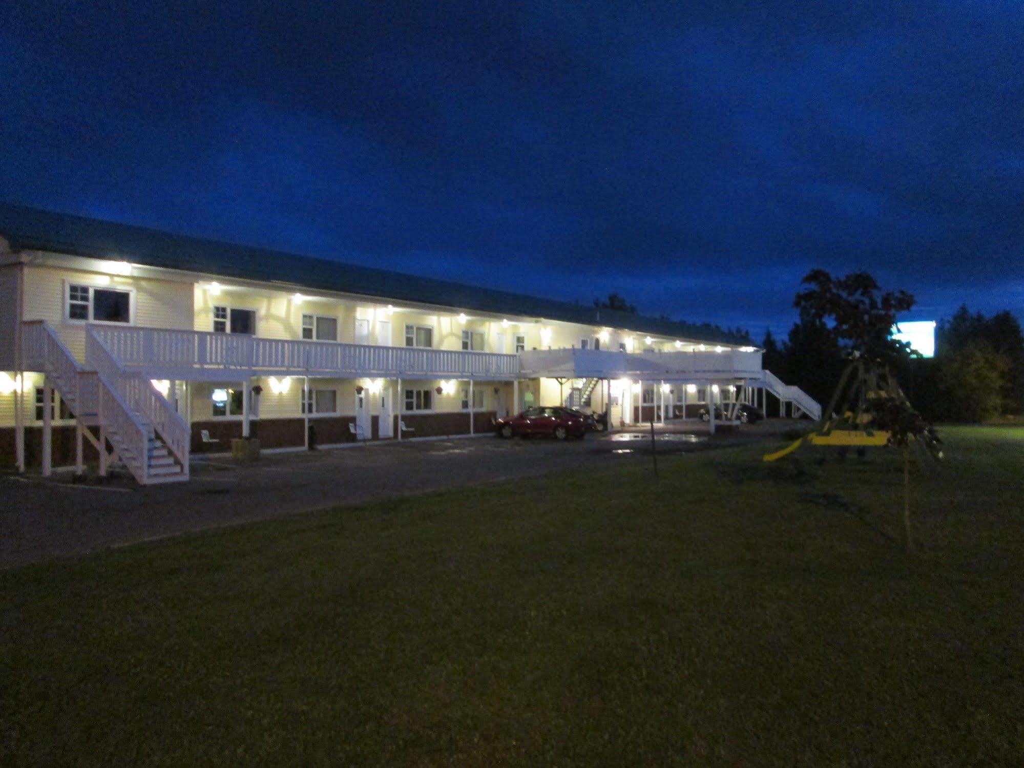 Scenic Motel Монктон Экстерьер фото